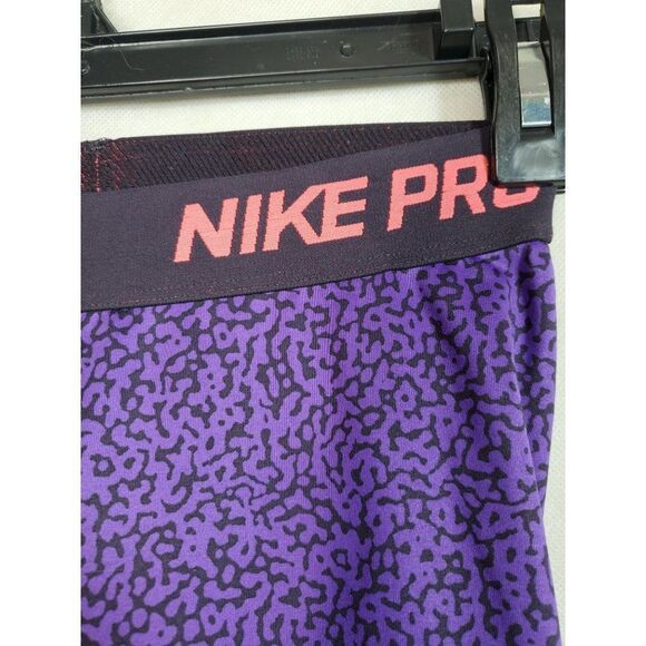 Nike Pro Women's Dri-Fit Mezzo Print Purple Capri Workout Activewear Leg… - Picture 6 of 12